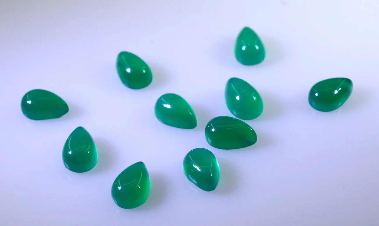 Green Onyx 1PC Tiny 5x7 MM Pear Cabochon Green Polished semi Precious Loose Gemstones - Image 3