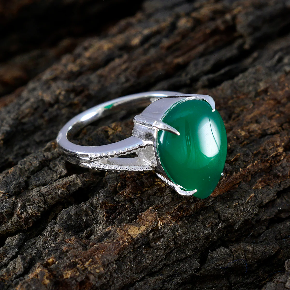 Green Onyx Solitaire African 92.5 Silver Green Gemstone Eye-catching Graceful Ring Jewelry - Image 3