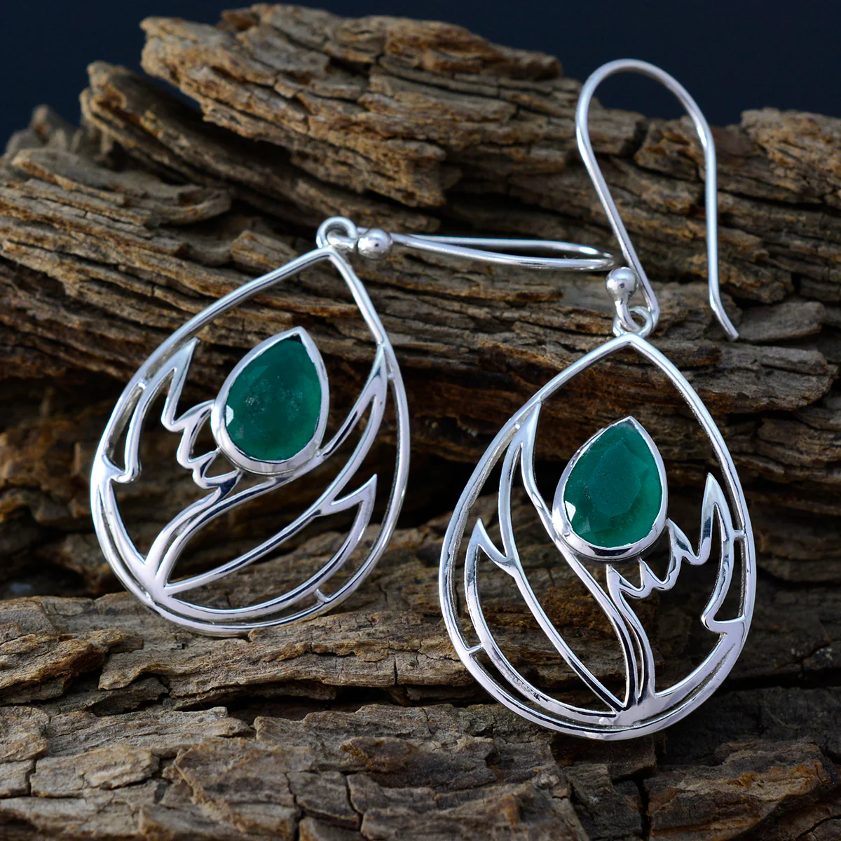 Indian Emerald German Rebeca Solitaire Dangle Green Sterling Silver Earring - Image 3