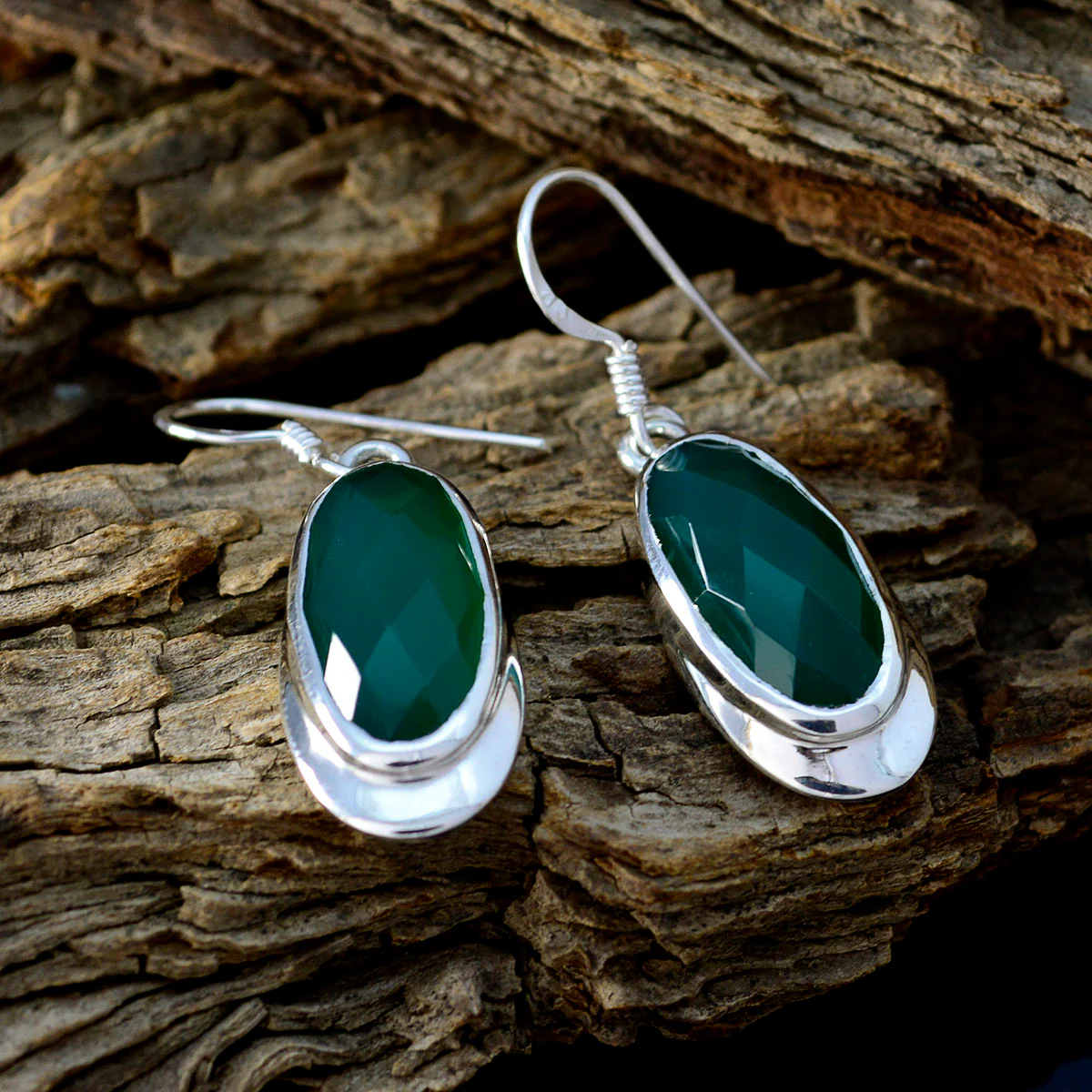 Indian Emerald Middle Eastern Natalia Solitaire Dangle Green 925 Silver Earring - Image 3