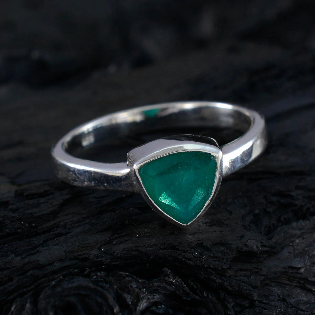 Indian Emerald Solitaire Australian 925 Sterling Silver Green Gemstone Dainty Boho Ring Jewellery - Image 4