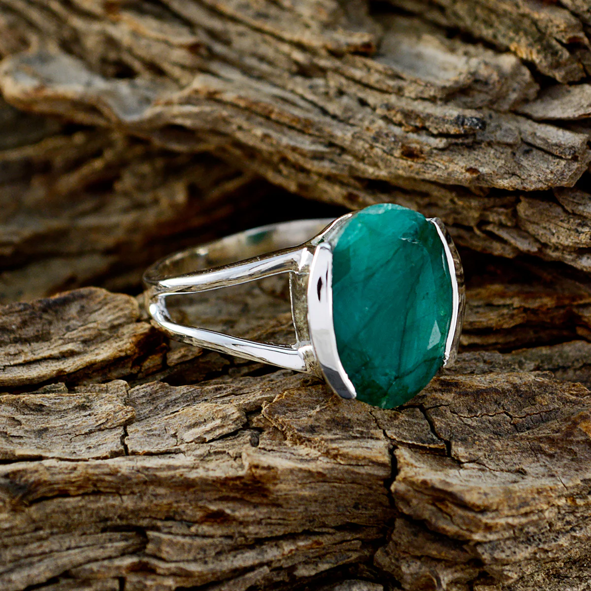 Indian Emerald Solitaire Indian 92.5 Silver Green Gemstones Mid-weight Luxurious Ring Jewellery - Image 4