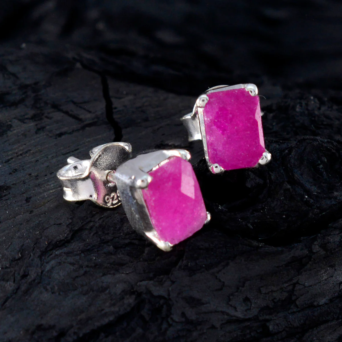 Indian Ruby African Ida Solitaire Stud Red 925 Sterling Silver Earring - Image 4