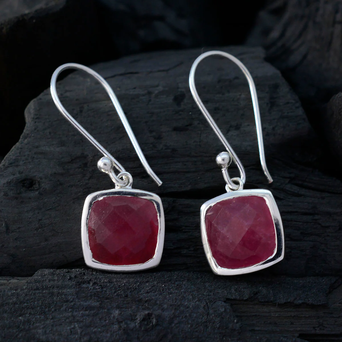 Indian Ruby French Harper Solitaire Dangle Red 925 Sterling Silver Earring - Image 2