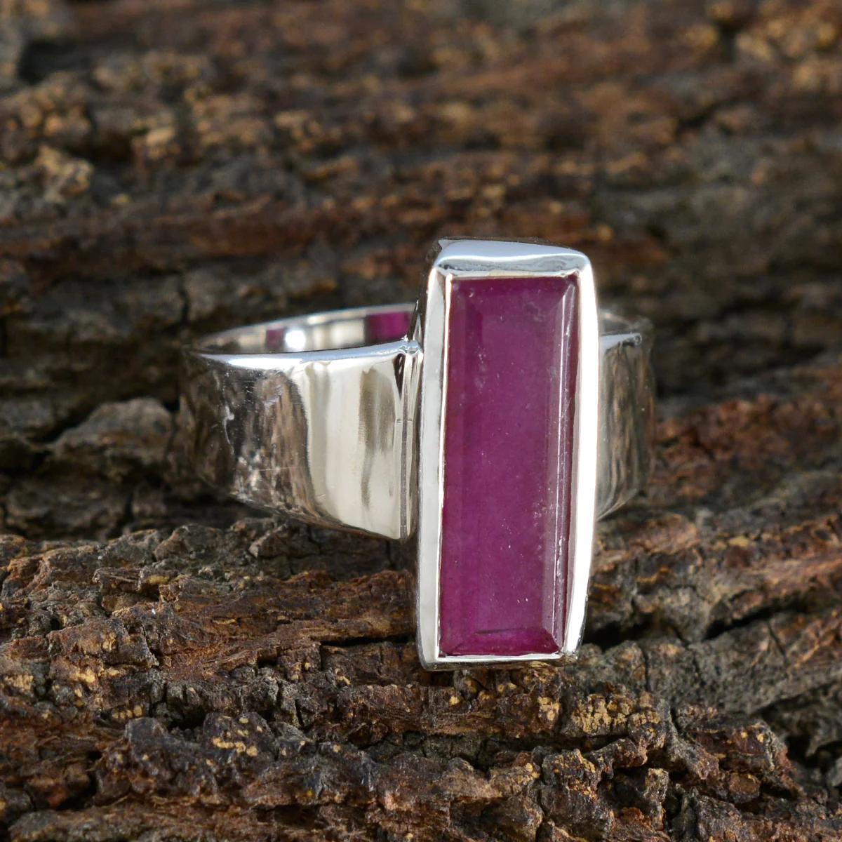 Indian Ruby Solitaire African Sterling Silver Red Gemstones Eye-catching Modern Ring Jewelry - Image 3