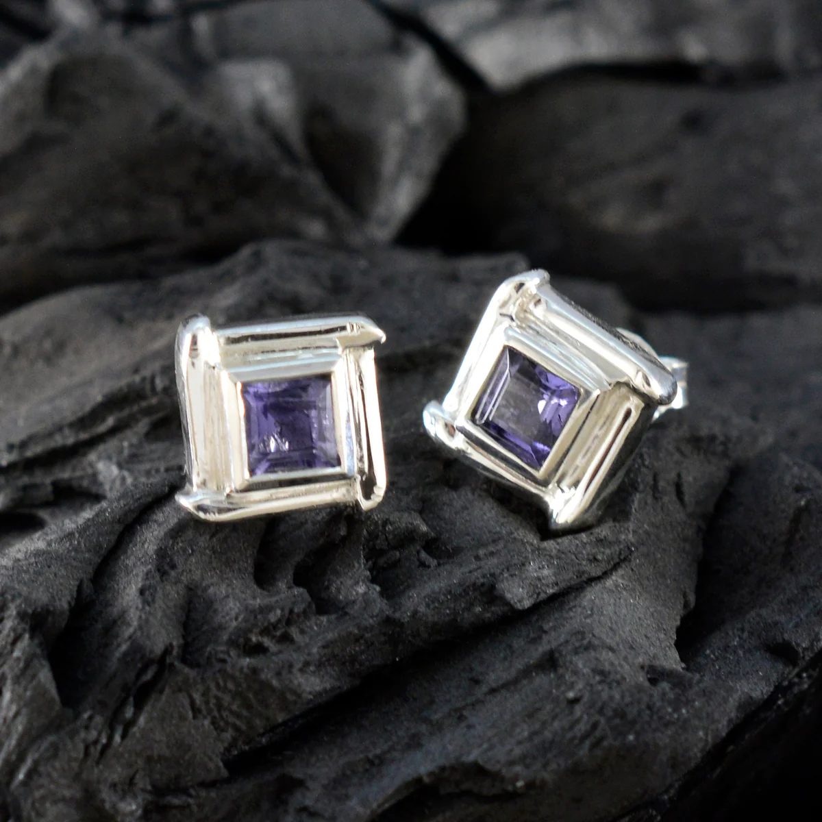 Iolite American Amanda Solitaire Stud Blue 925 Silver Earring - Image 3