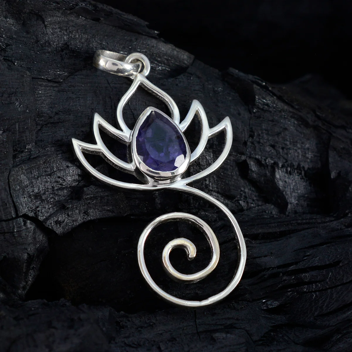 Iolite Dainty French 92.5 Silver Solitaire Dayana Rope-Wire Blue Pendant Jewellery - Image 3