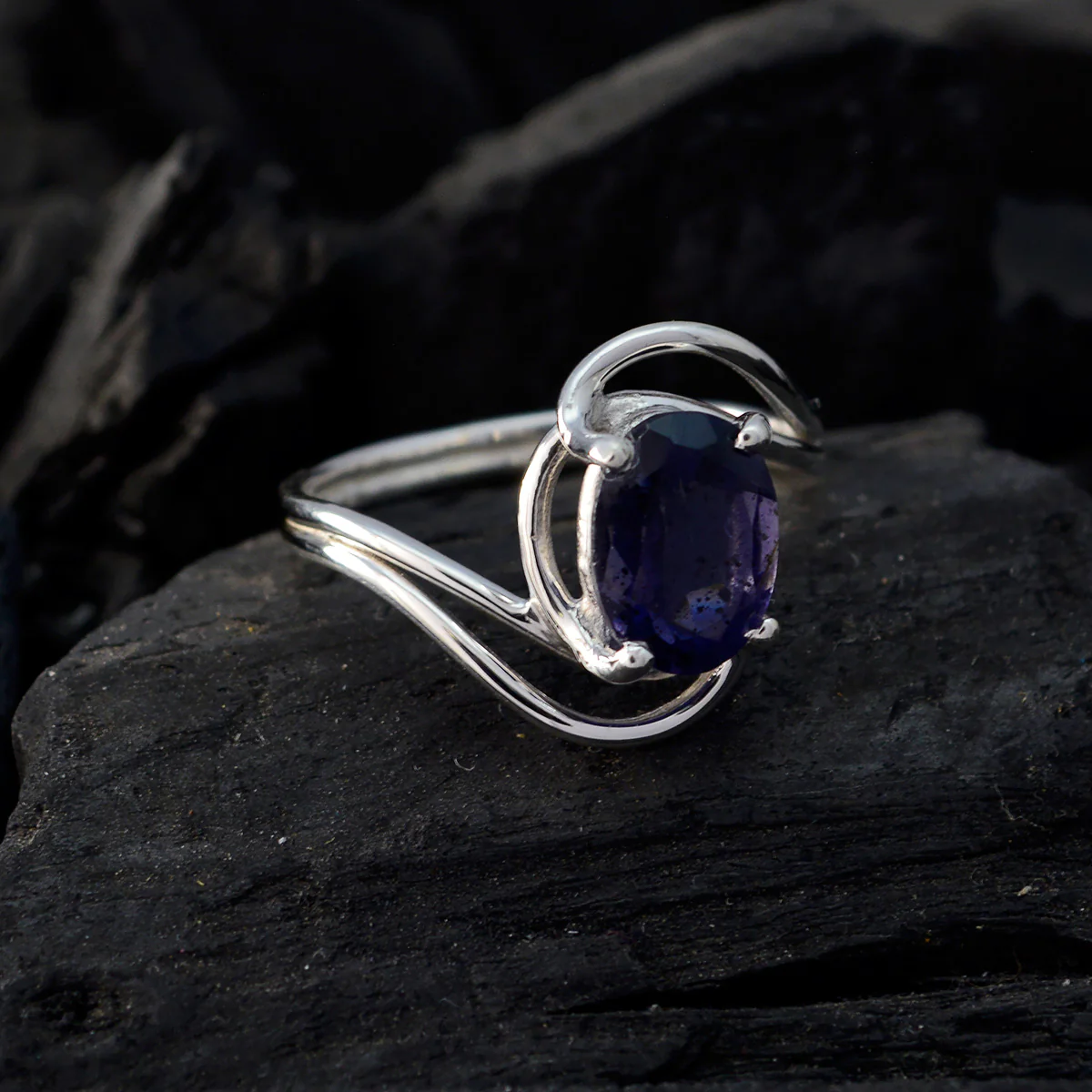 Iolite Solitaire Japanese Silver Blue Gemstone Delicate Sophisticated Ring Jewelry - Image 4