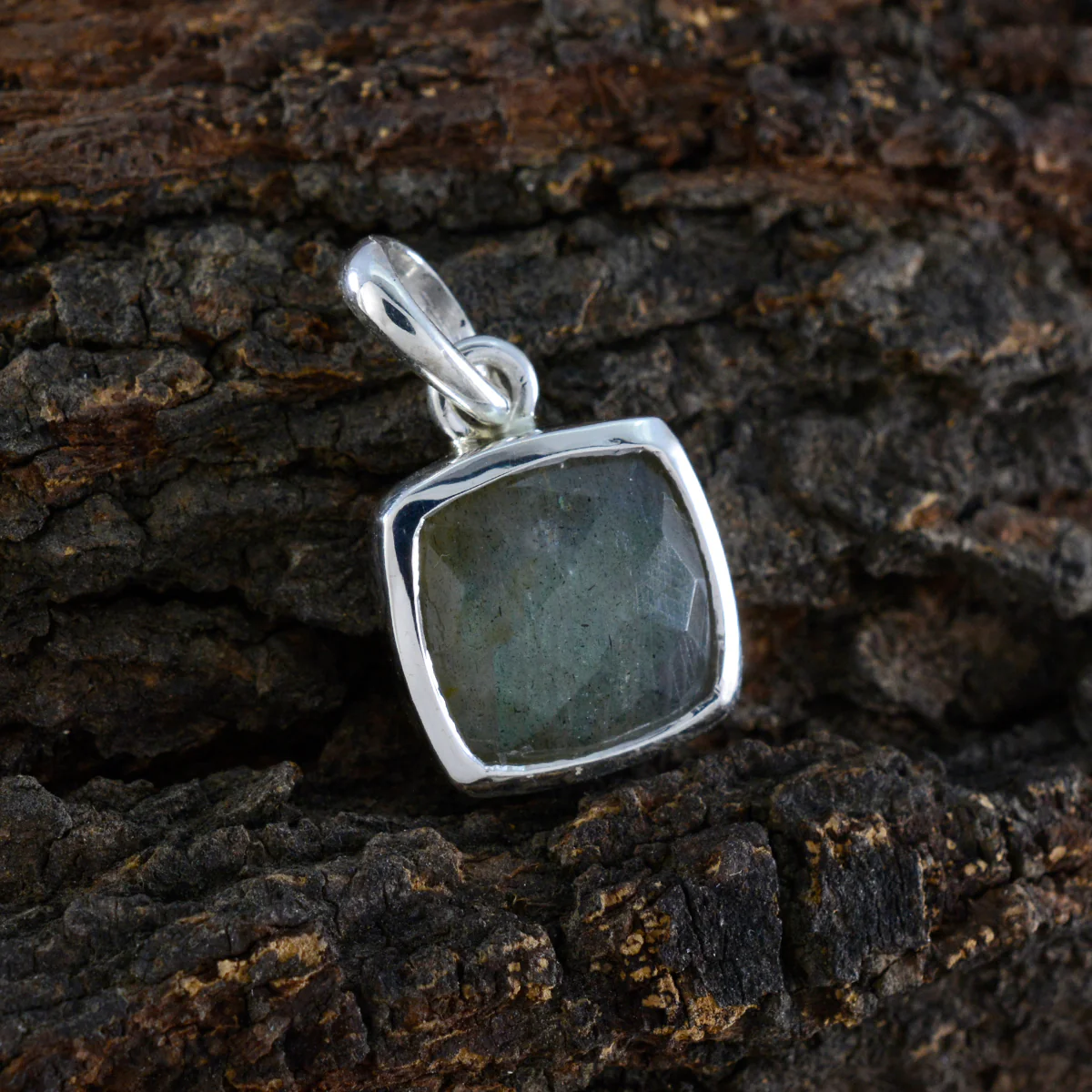 Labradorite Dainty Spanish 92.5 Silver Solitaire Nora valentine Gray Pendant Jewellery - Image 2