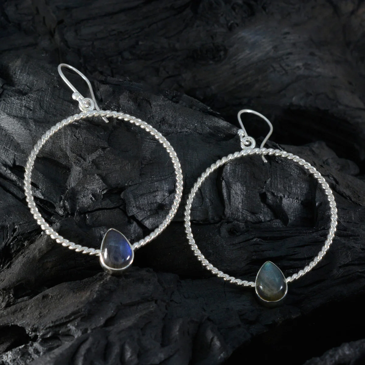 Labradorite Middle Eastern Seo-yeon Solitaire Dangle Gray 92.5 Silver Earring - Image 2