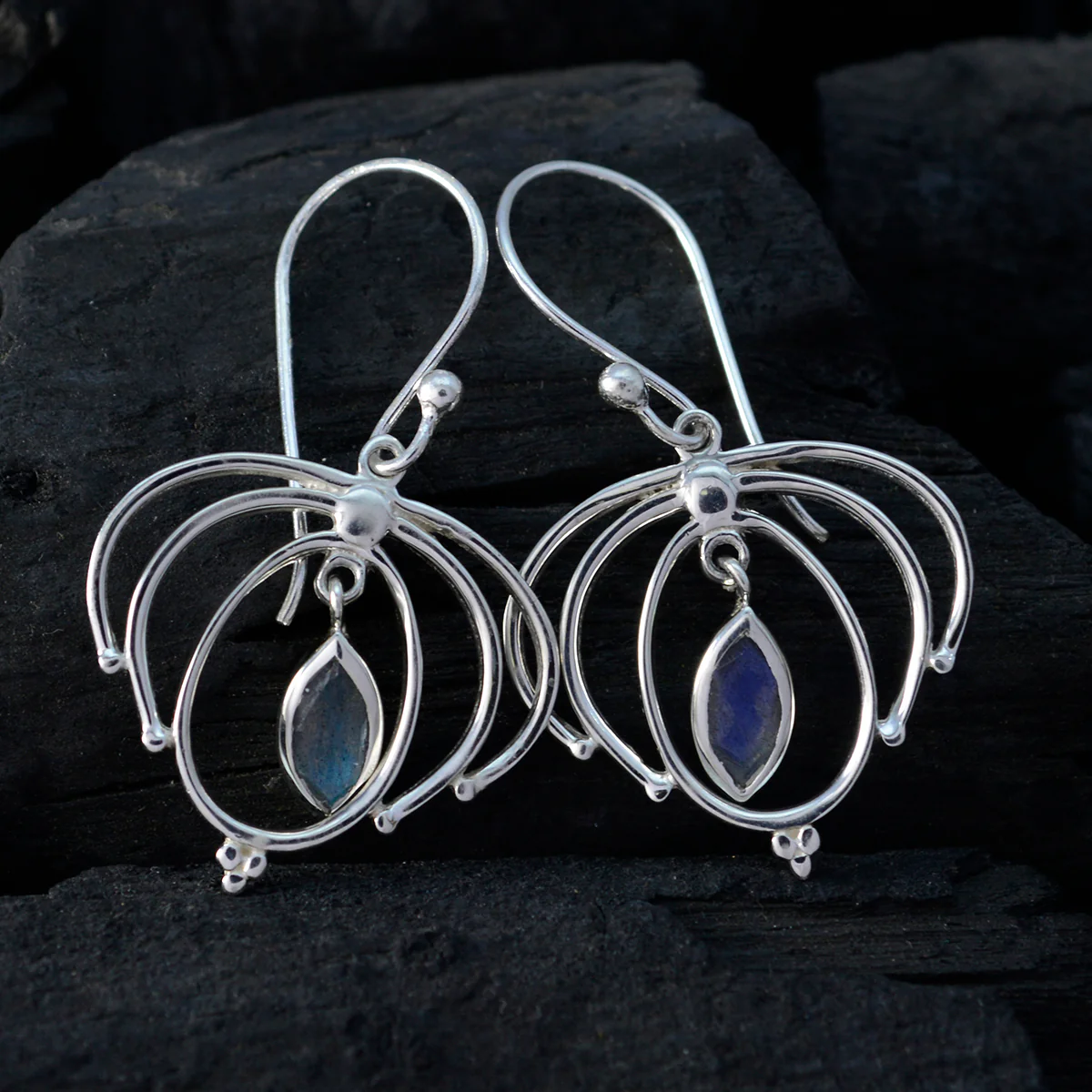 Labradorite Middle Eastern Soo-jin Solitaire Dangle Gray Sterling Silver Earring - Image 2