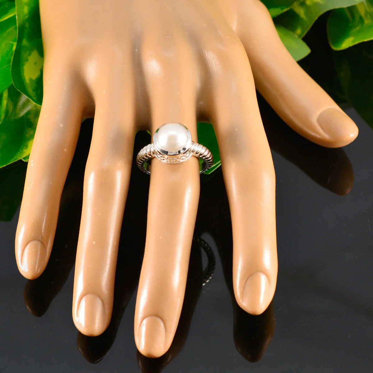 Pearl Solitaire German Silver White Gemstones Classic Luxurious Ring Jewellery - Image 5