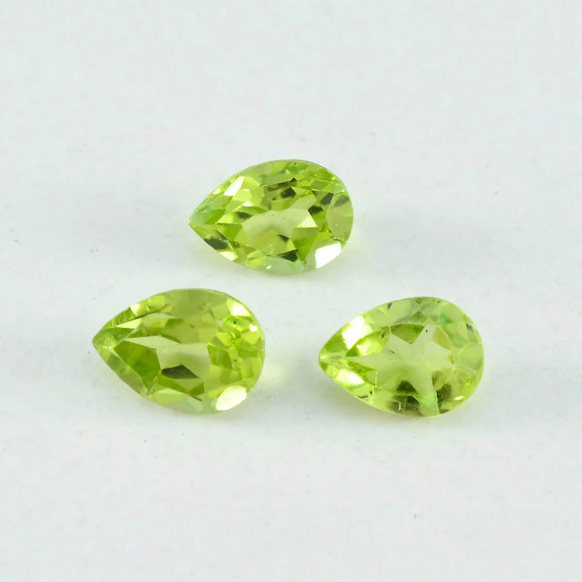 Peridot 1PC Medium 7x10 MM Pear Faceted Green Pure Semi Precious Loose Gemstones - Image 3