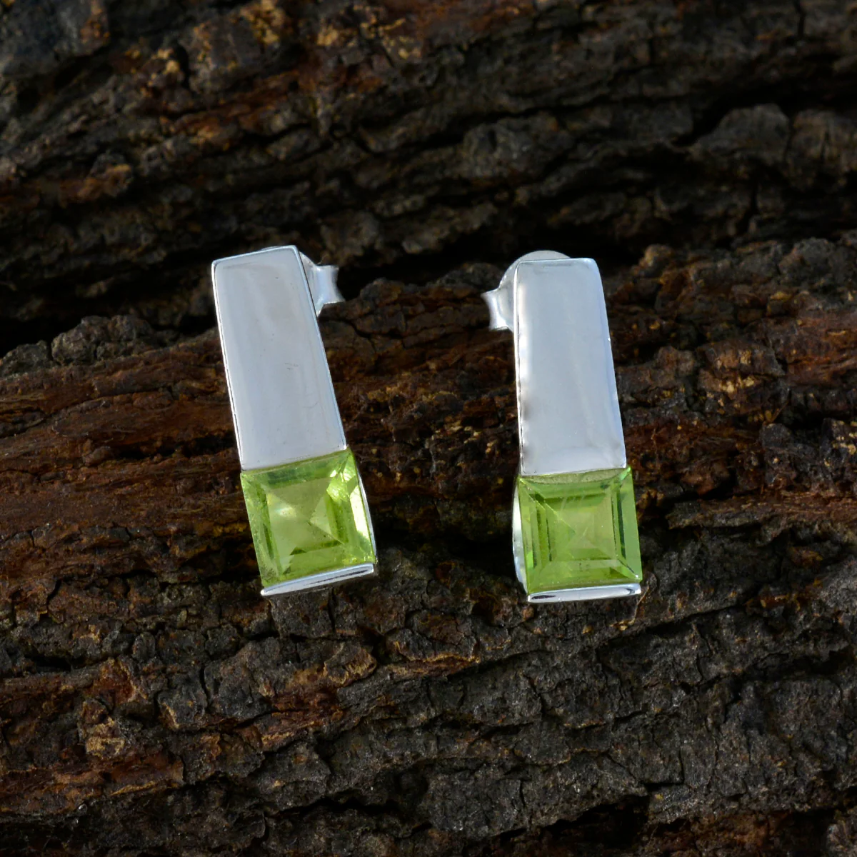 Peridot African Lucy Solitaire Stud Green Sterling Silver Earring - Image 3