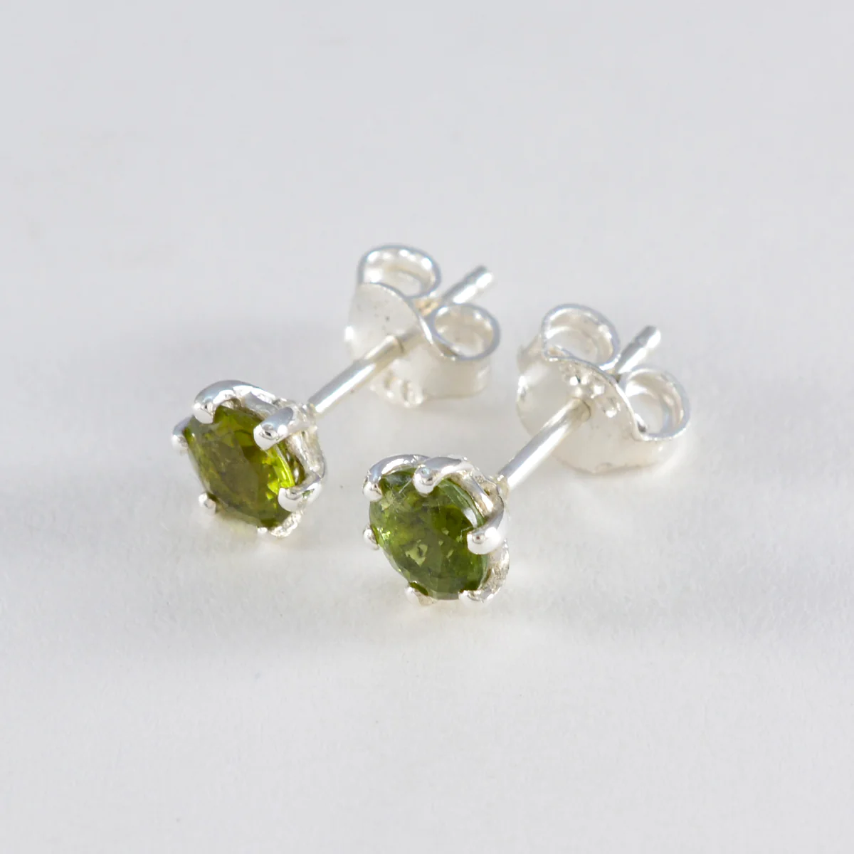 Peridot American Aiko Solitaire Stud Green 925 Sterling Silver Earring - Image 2