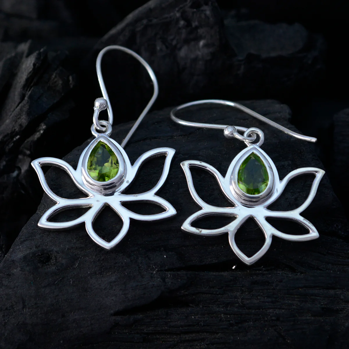 Peridot Japanese Bella Solitaire Dangle Green 92.5 Silver Earring - Image 2