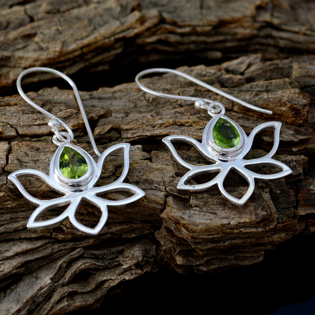 Peridot Japanese Bella Solitaire Dangle Green 92.5 Silver Earring - Image 3