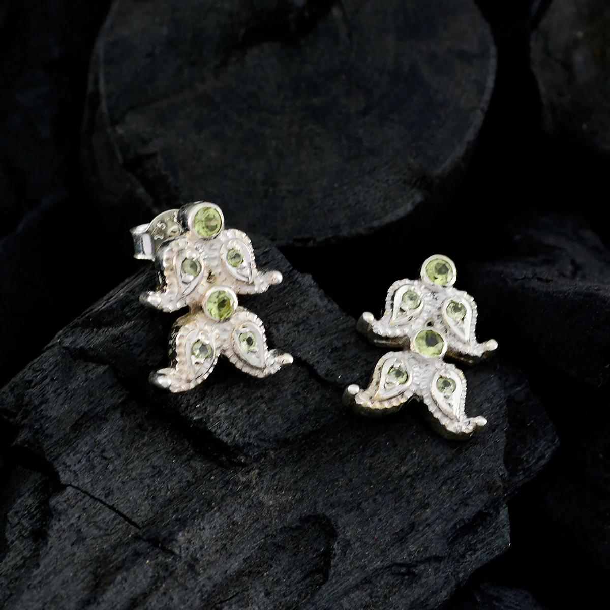 Peridot Japanese María multiple Stud Green 925 Silver Earring - Image 2
