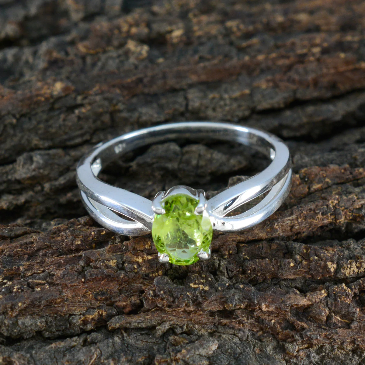 Peridot Solitaire American 925 Silver Green Gemstone Delicate Sophisticated Ring Jewelry - Image 3