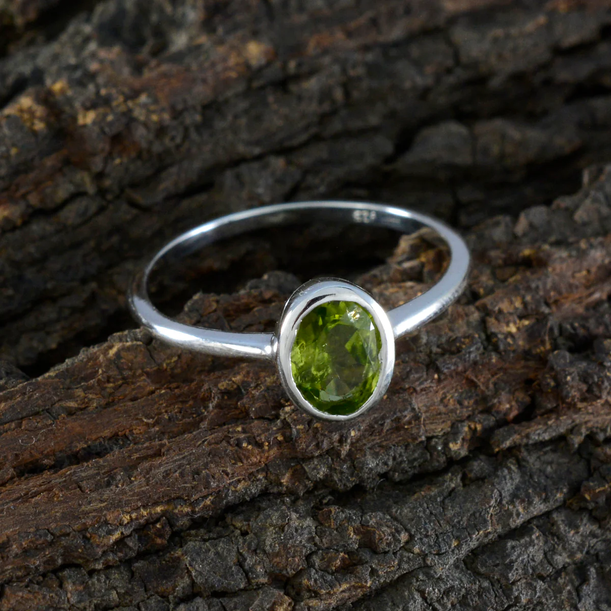 Peridot Solitaire American Sterling Silver Green Gemstone Delicate Romantic Ring Jewellery - Image 3