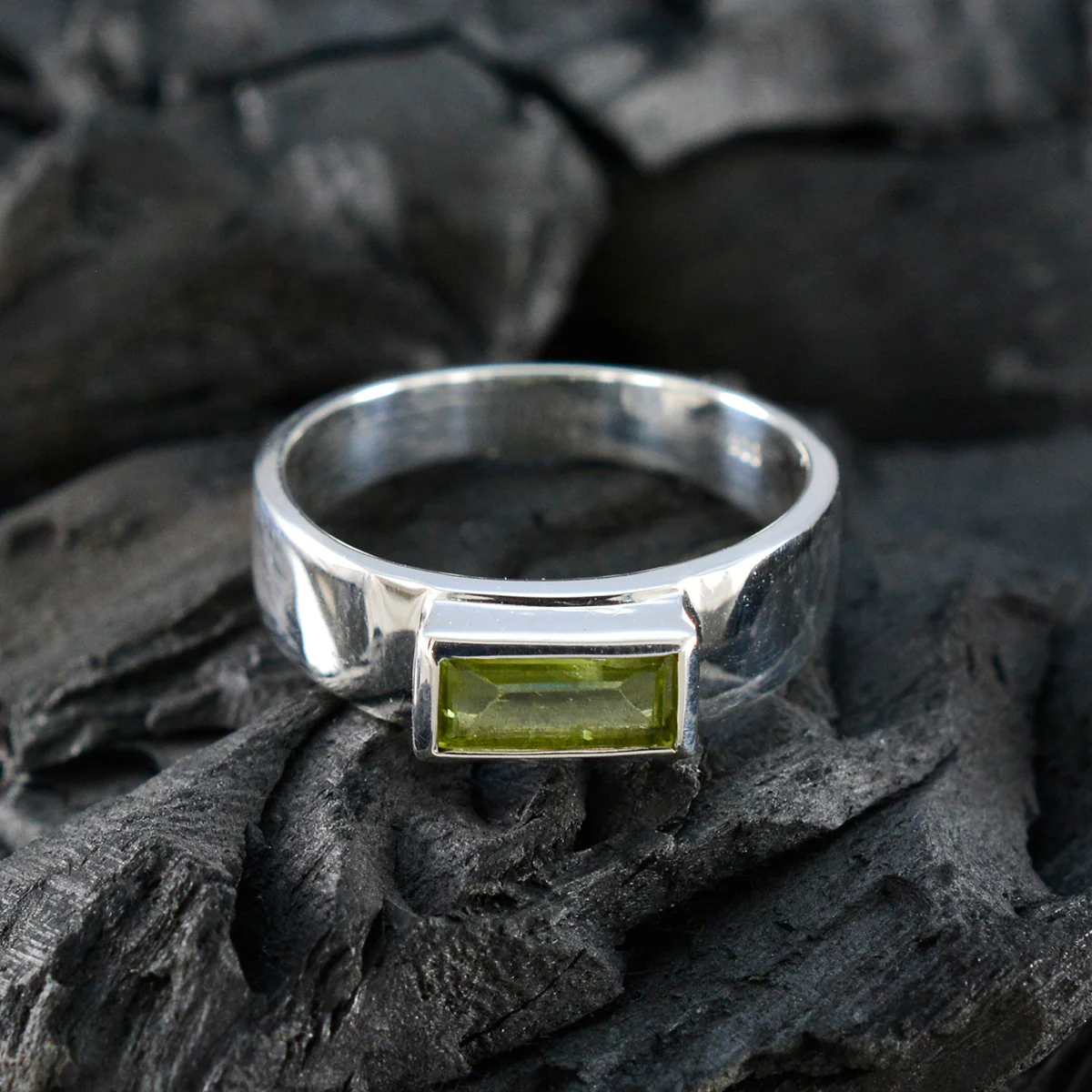 Peridot Solitaire Egyptian 92.5 Silver Green Gemstone Slim Romantic Ring Jewelry - Image 4