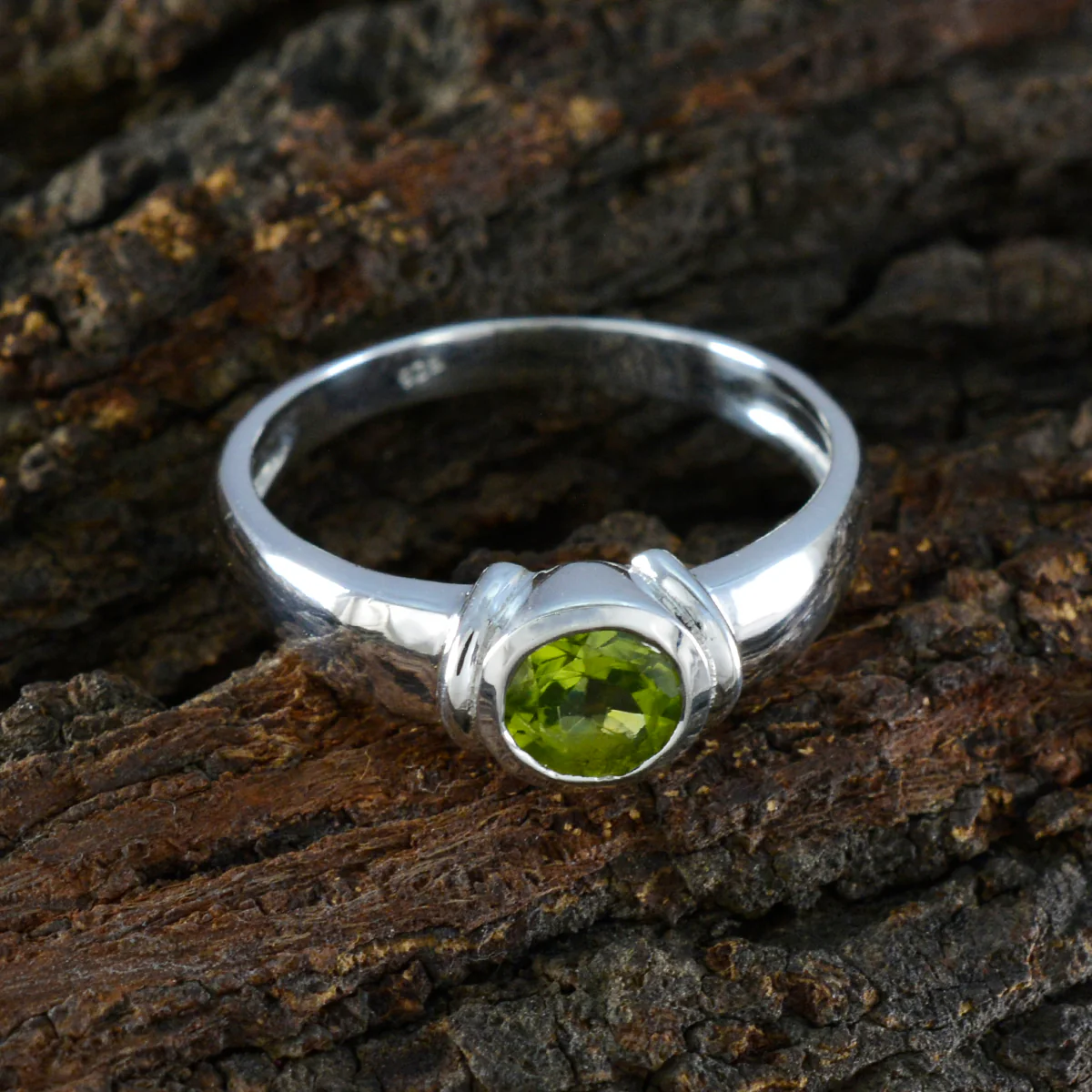 Peridot Solitaire French 925 Sterling Silver Green Gemstone Featherlight Trendy Ring Jewellery - Image 3