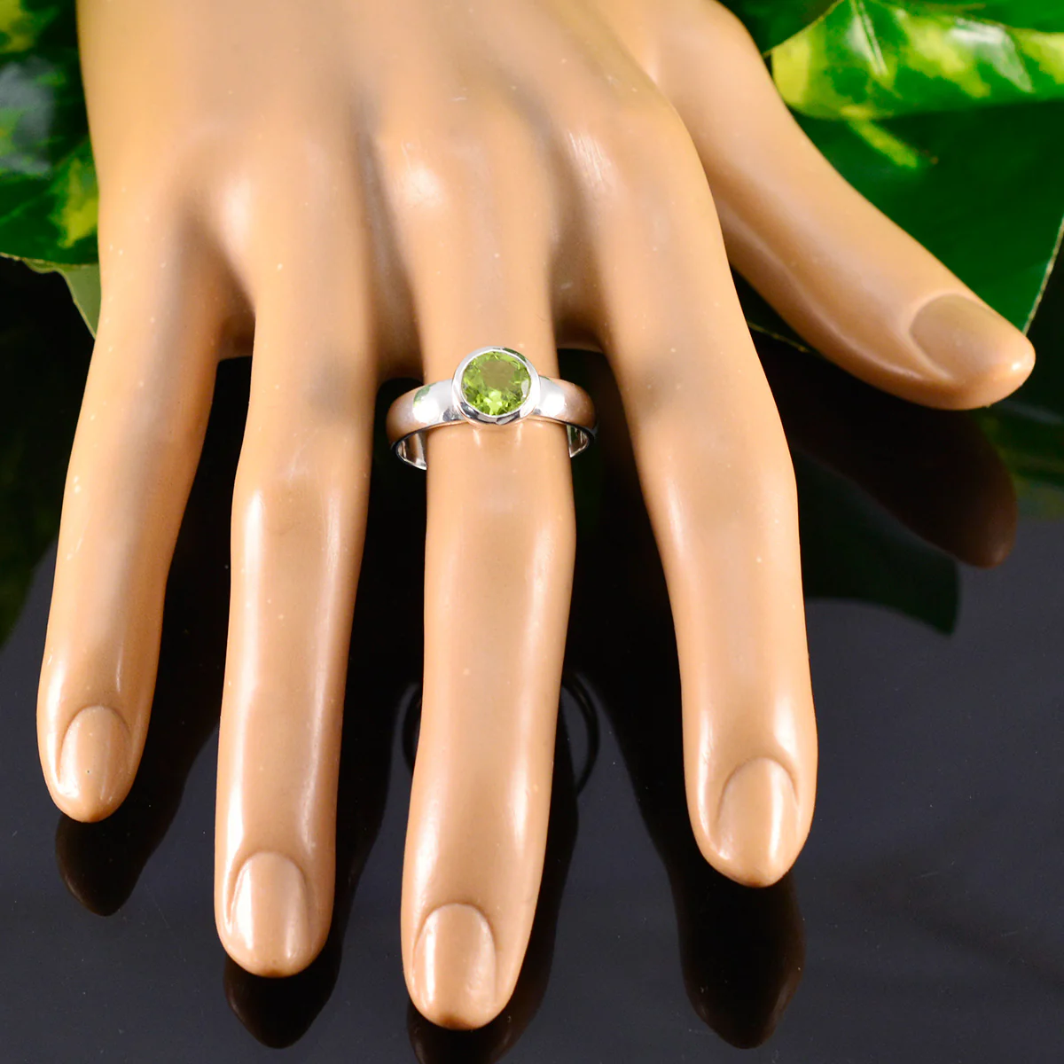 Peridot Solitaire German Silver Green Gems Tiny Fairytale Ring Jewelry - Image 5