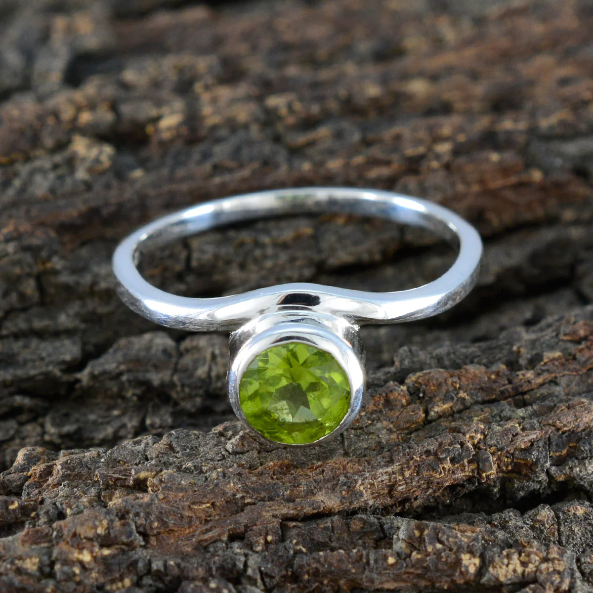 Peridot Solitaire Japanese 925 Sterling Silver Green Gemstone Delicate Contemporary Ring Jewelry - Image 3