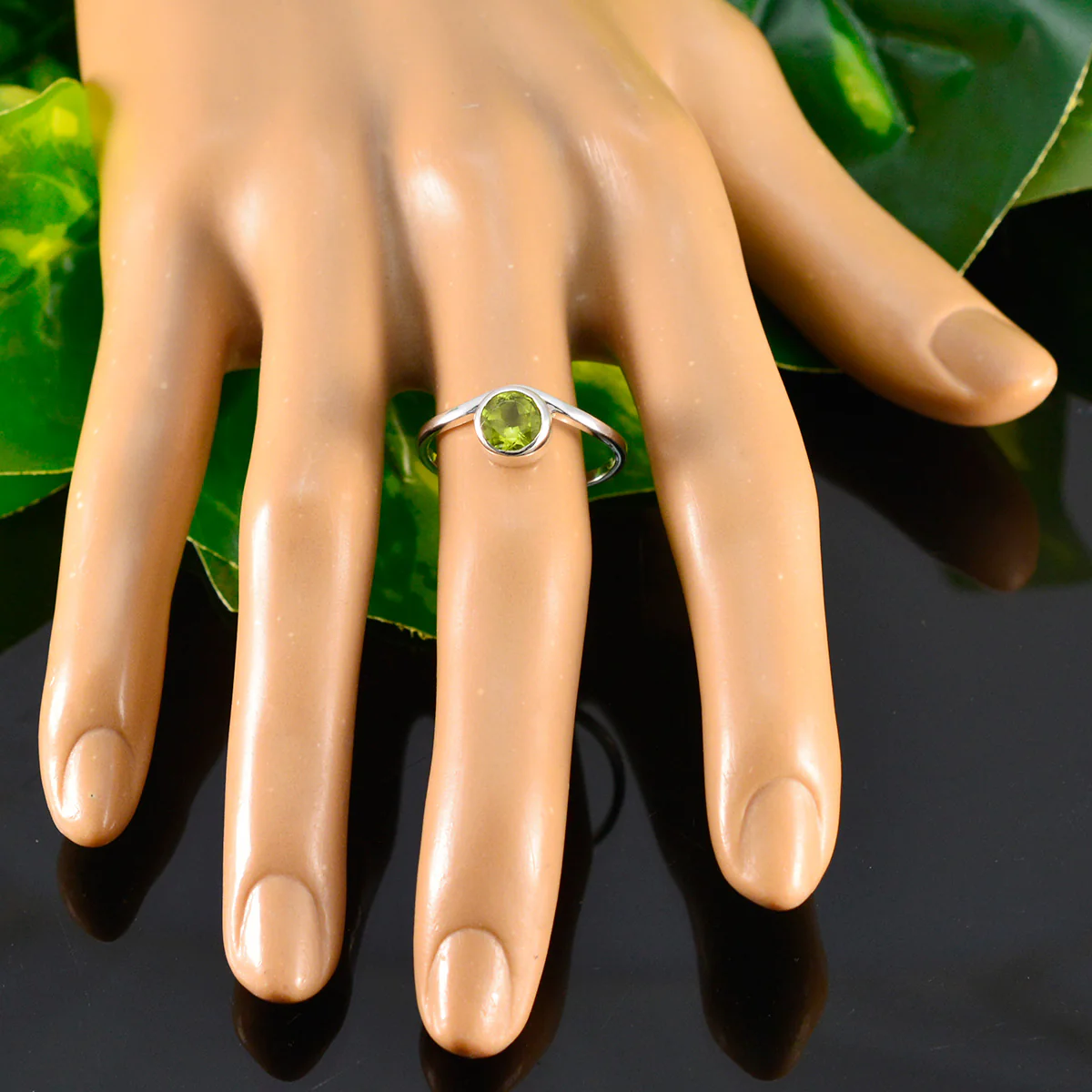 Peridot Solitaire Japanese 925 Sterling Silver Green Gemstone Delicate Contemporary Ring Jewelry - Image 5