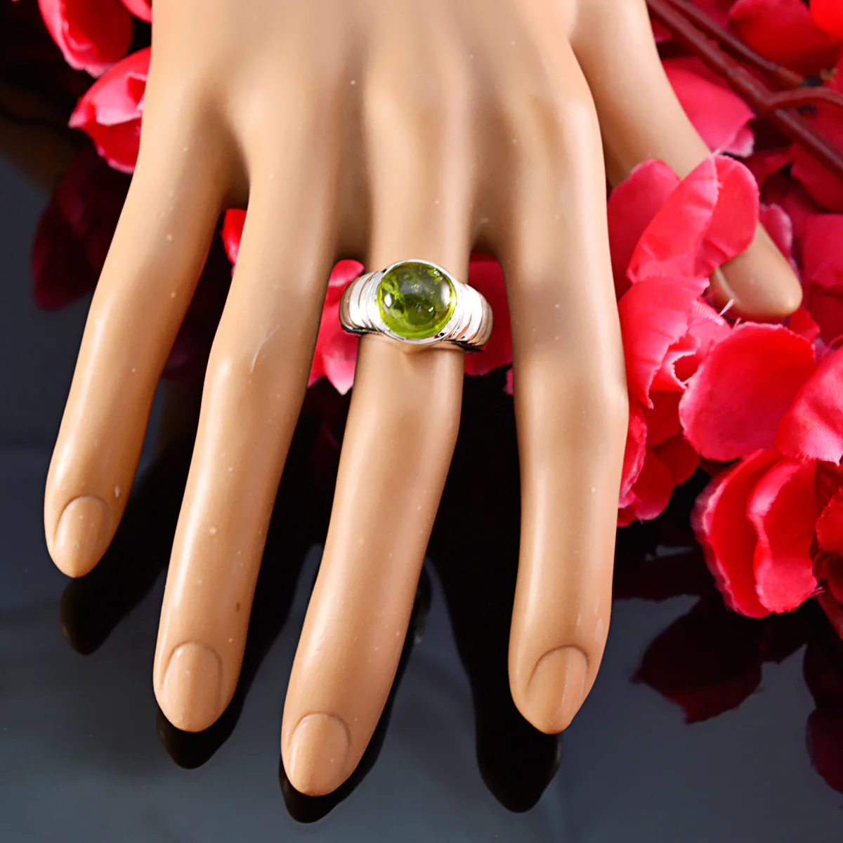 Peridot Solitaire Moroccan Sterling Silver Green Gemstone Versatile Luxurious Ring Jewelry - Image 4