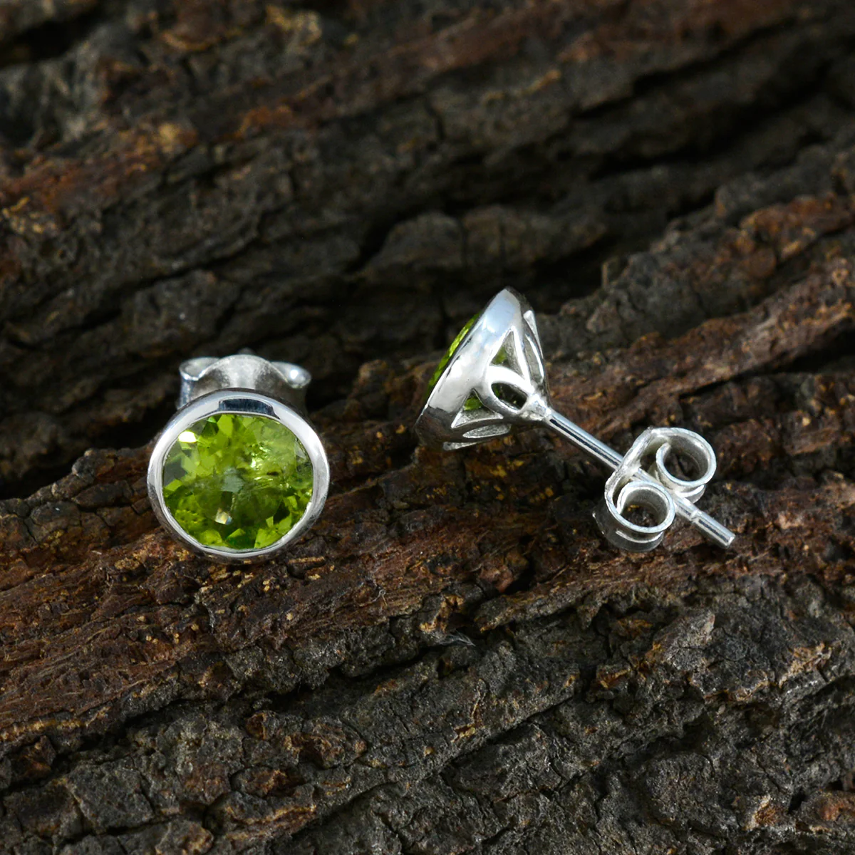 Peridot Spanish Zoe Solitaire Stud Green 925 Sterling Silver Earring - Image 3
