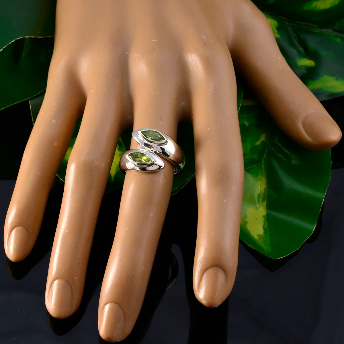 Peridot Toi et Moi French 92.5 Silver Green Gemstones Versatile Abstract Ring Jewellery - Image 5