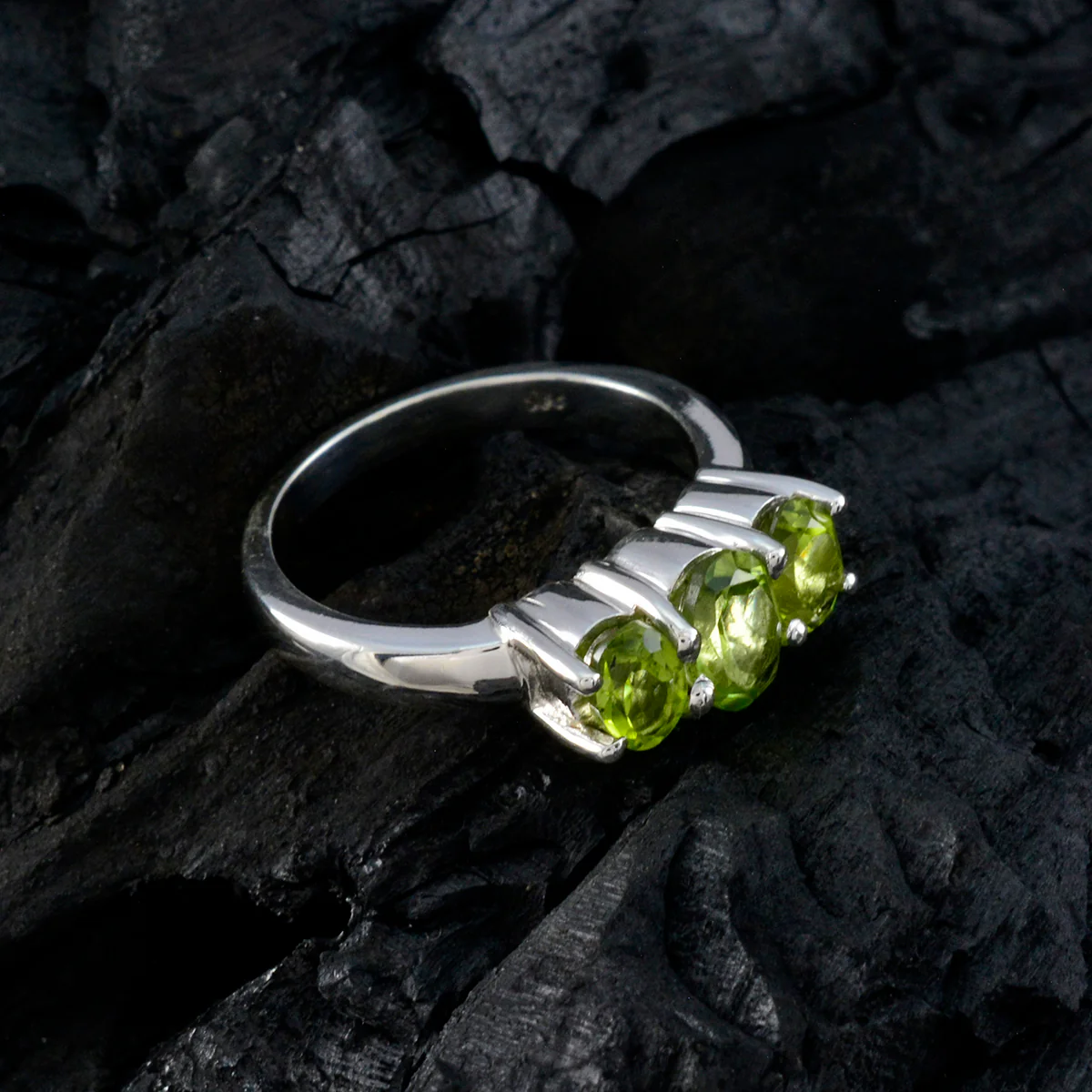 Peridot Trilogy Indian 925 Sterling Silver Green Gemstone Classic Romantic Ring Jewelry - Image 4