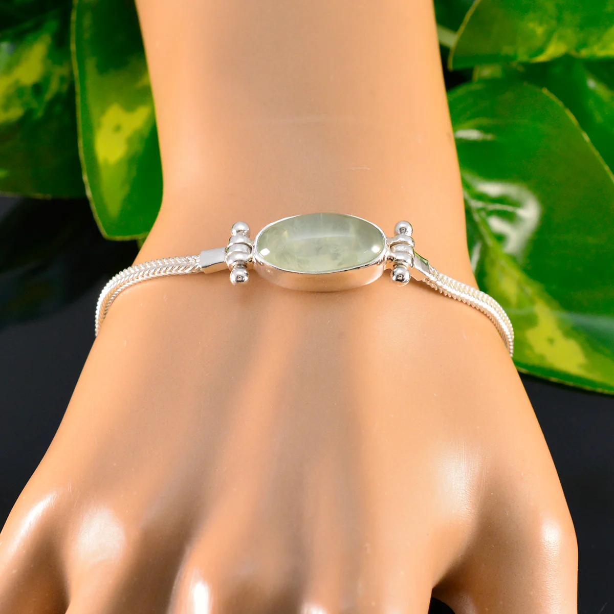 Prehnite Spring Racing Carnival Featherlight Green Silver Chain Bracelet - Image 4