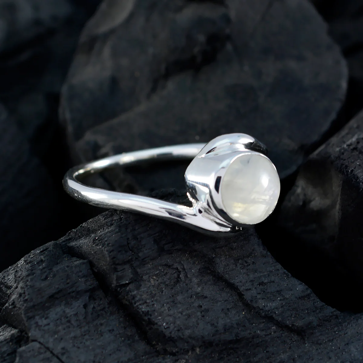 Rainbow Moonstone Solitaire African 92.5 Silver White Gemstone Featherlight Heritage Ring Jewellery - Image 3
