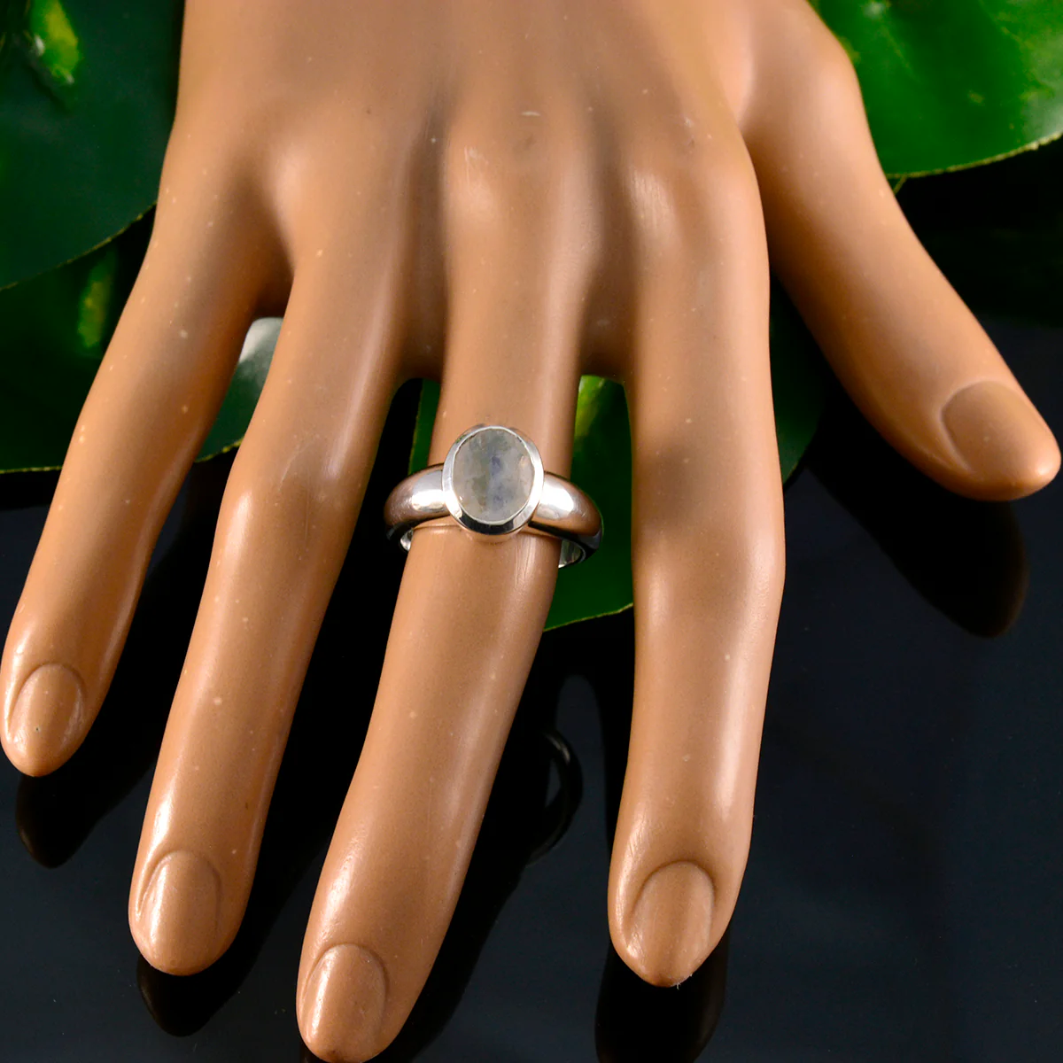 Rainbow Moonstone Solitaire African Silver White Gems Mid-weight Romantic Ring Jewellery - Image 5