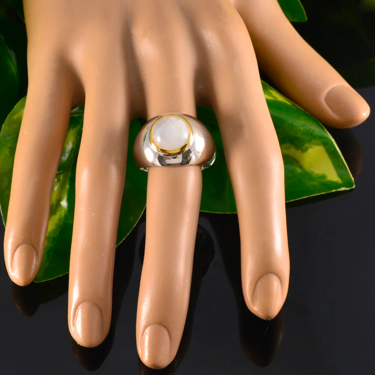 Rainbow Moonstone Solitaire German 925 Silver White Gemstone Eye-catching Glamorous Ring Jewelry - Image 5