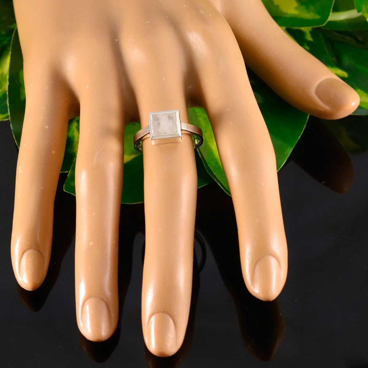 Rainbow Moonstone Solitaire Indian 92.5 Silver White Gemstone Featherlight Glamorous Ring Jewelry - Image 5