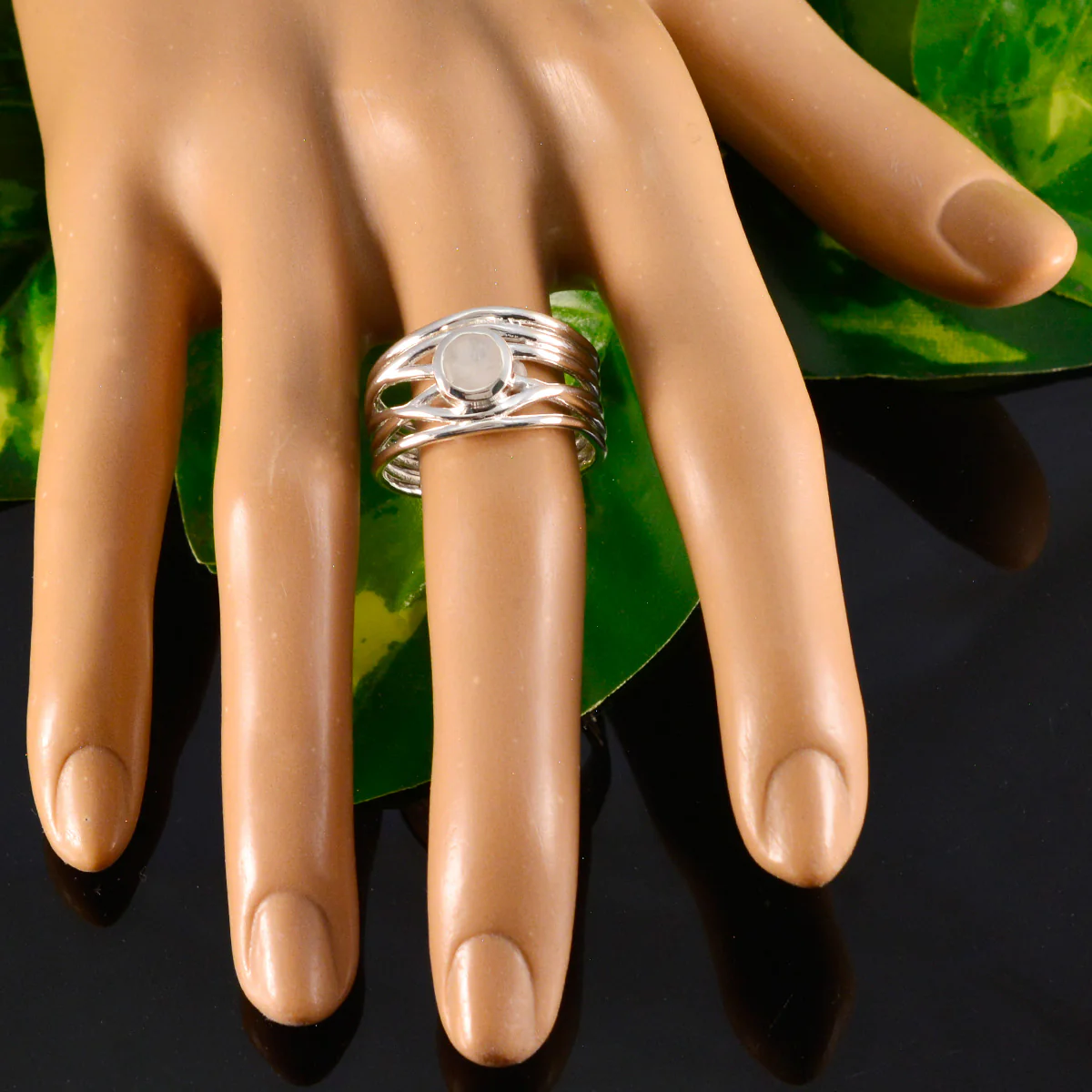 Rainbow Moonstone Solitaire Latin American 92.5 Silver White Gemstones Eye-catching Rope-Wire Band Jewelry - Image 5