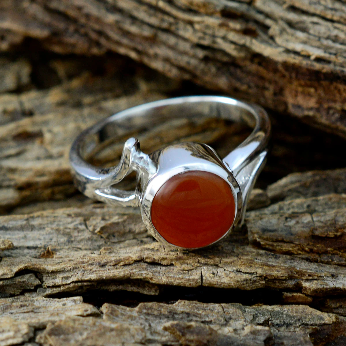 Red Onyx Solitaire French Sterling Silver Red Gemstone Slim Abstract Ring Jewellery - Image 3